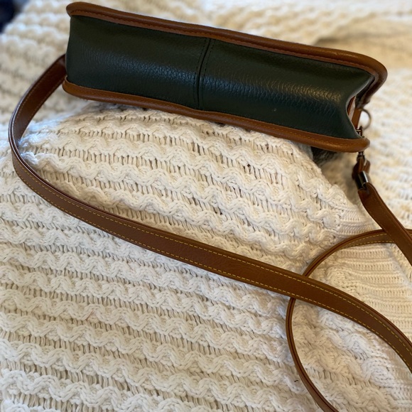 Top Grain Leather Vintage USA Archer Crossbody Purse - Picture 9 of 9